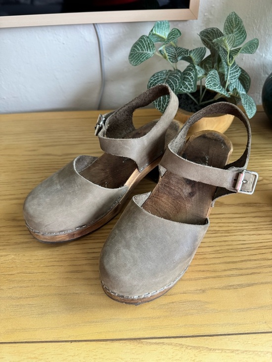 Lotta From Stockholm Shoes - Women's Lotta’s size 38 Taupe Leather Clog Sandals with Ankle Strap